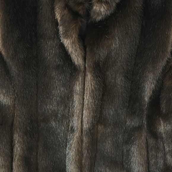 Fabulous~Furs: SZ S ~ Sable Faux Fur Hook Vest ~ worn twice - Picture 7 of 7